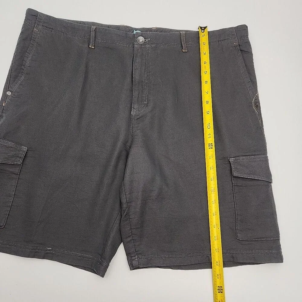 Tommy Bahama Shorts Cotton Cargo Gray Men Sz 42 Flat Front 9.5